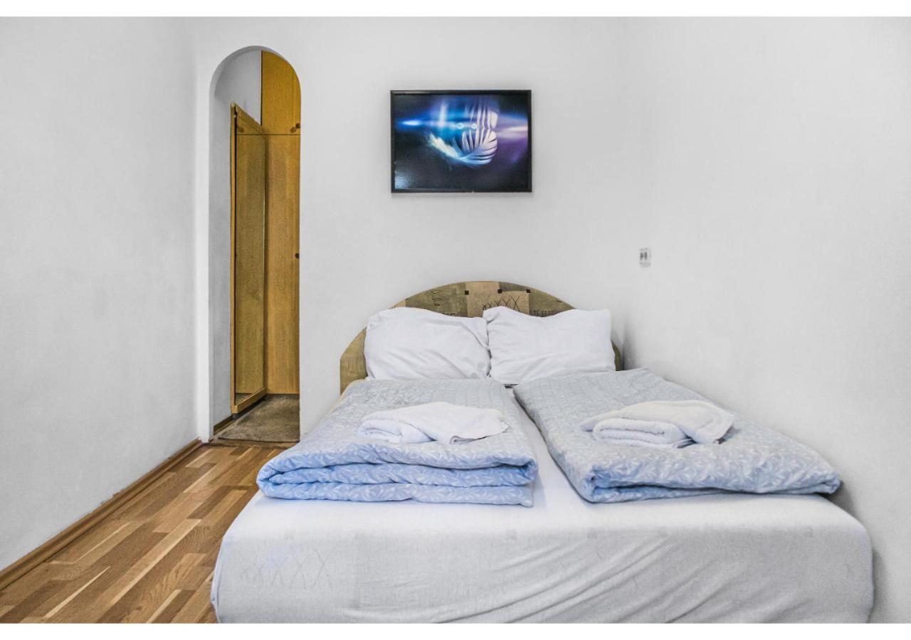 Welcoming 2Br Apt. Near Danube & Millenium Tower Wina Bagian luar foto