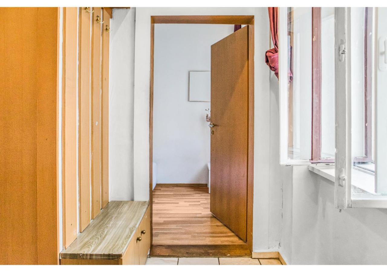 Welcoming 2Br Apt. Near Danube & Millenium Tower Wina Bagian luar foto